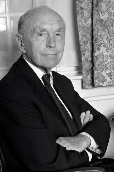 Portrait photograph of Sir Alec Douglas-Home