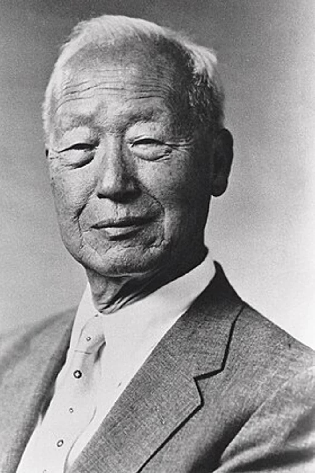 Portrait photograph of Syngman Rhee